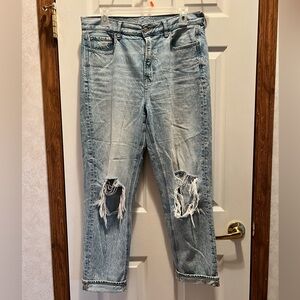 American Eagle Mom Jean Light Blue Denim